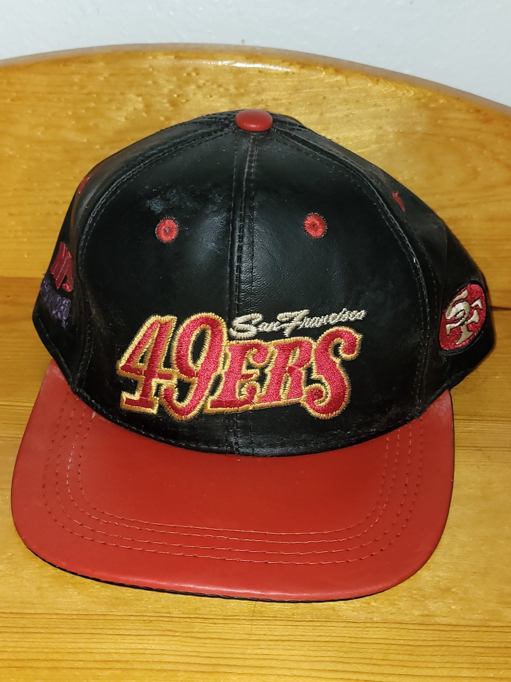 San Francisco 49ers Vintage Leather Snapback Hat - Black & Red